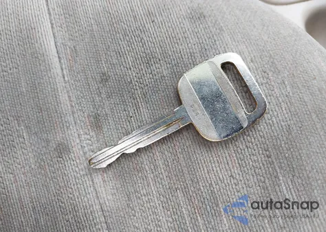 1998 Toyota Corolla Le from USA, damaged, VIN 2T1BR18EXWC015480